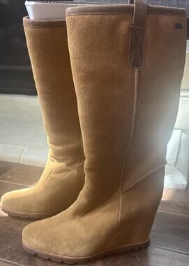 UGG Australia Soleil Tall Suede Wedge Boots Brown Size US 11 NEW